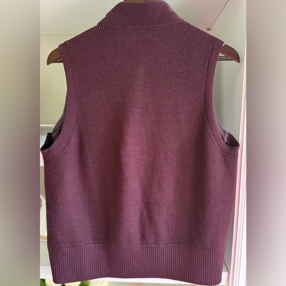 Athleta Hanover Hybrid Vest Sz M - Picture 4 of 8